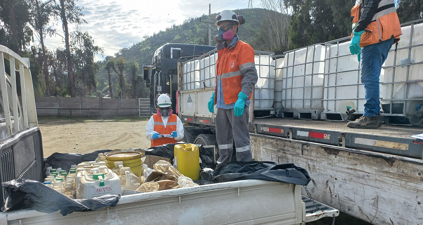 Lee más sobre el artículo AFIPA y CampoLimpio reciben fitosanitarios caducados y envases flexibles y rígidos no lavables en Melipilla